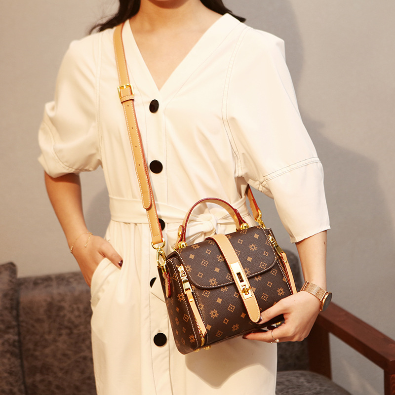 Borsa fasciatoio di lusso firm - Women Fashion Icon recensione e prezzo
