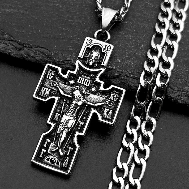 Collana con ciondolo crocifiss - Women Fashion Icon recensione e prezzo