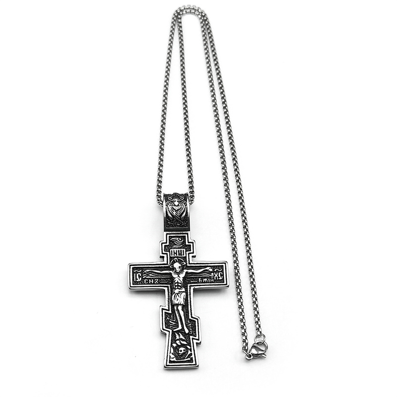 Collana con ciondolo crocifiss - Women Fashion Icon recensione e prezzo