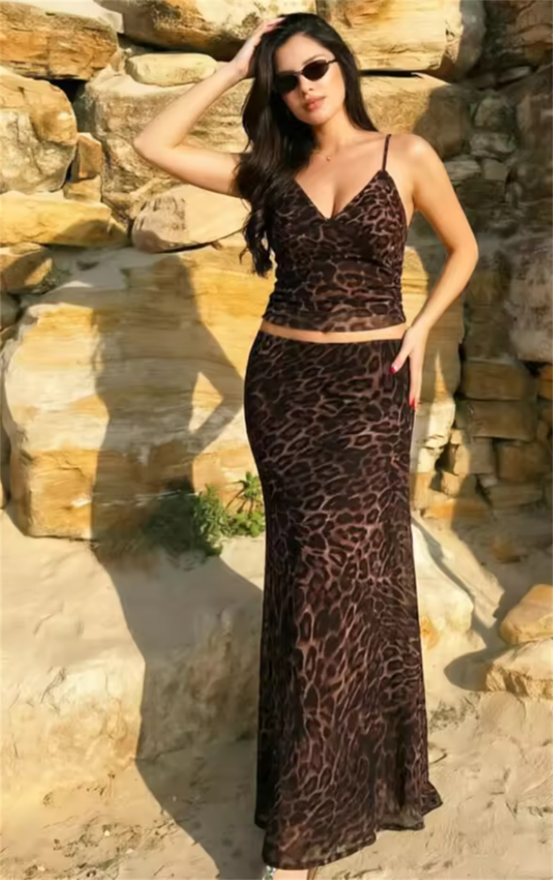 Completo da Donna Estivo 2026  - V Neck Cami Top recensione e prezzo